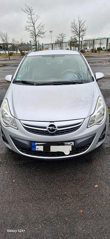 Silber Gebraucht 2011 Opel Corsa Satellite Limousine | 6.000 € (Fairer Preis) - Bild 1/4