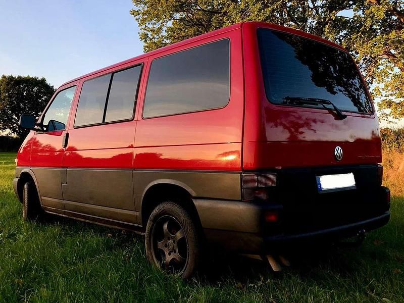 Second-hand VW T4 102 CP (75 kW) 1996 Roșu Van