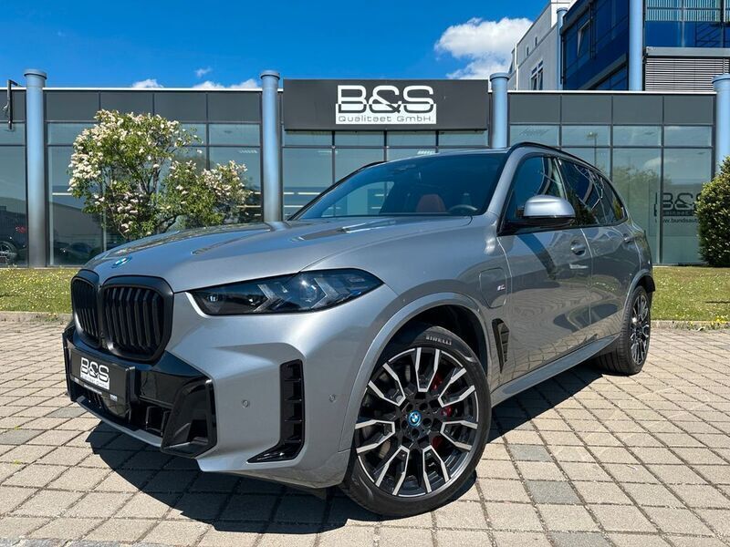 Grau Gebraucht 2024 BMW X5 M Sport SUV | 98.990 € (Guter Preis) - Bild 1/4