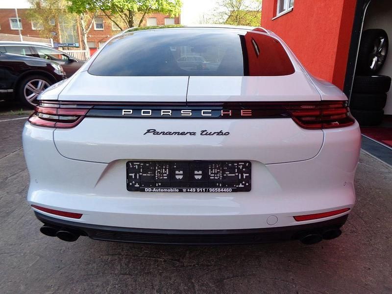 Gebraucht Porsche Panamera Turbo 549 PS (403 kW) 2018 Weiß Limousine