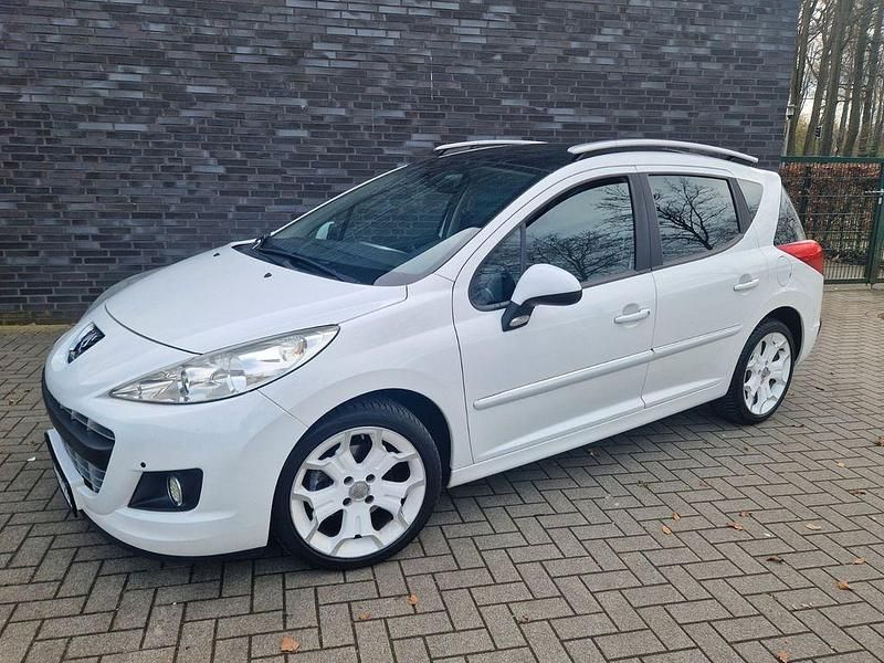 Gebraucht Peugeot 207 Premium 95 PS (69 kW) 2011 Weiß Kombi
