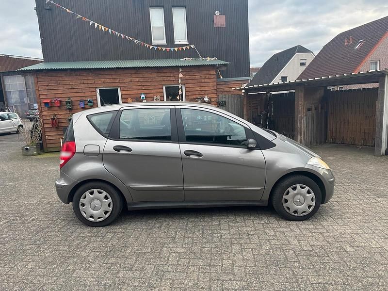 Gebraucht Mercedes A180 116 PS (85 kW) 2005 Beige Kleinwagen