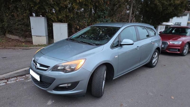 Gebraucht Opel Astra S 110 PS (80 kW) 2014 Grau Kombi