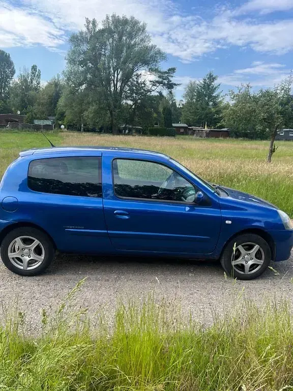 Gebraucht Renault Clio II Authentique 65 PS (47 kW) 2009 Blau Limousine
