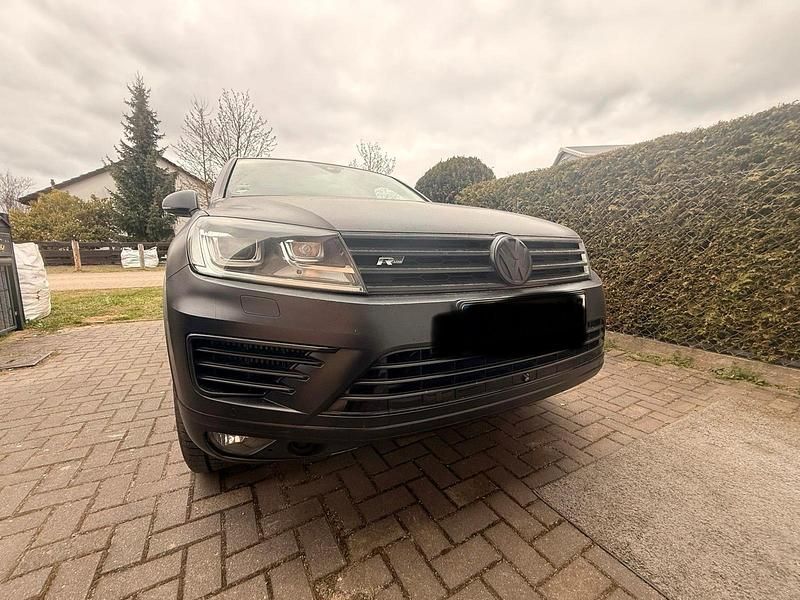Gebraucht VW Touareg 262 PS (192 kW) 2016 Schwarz SUV