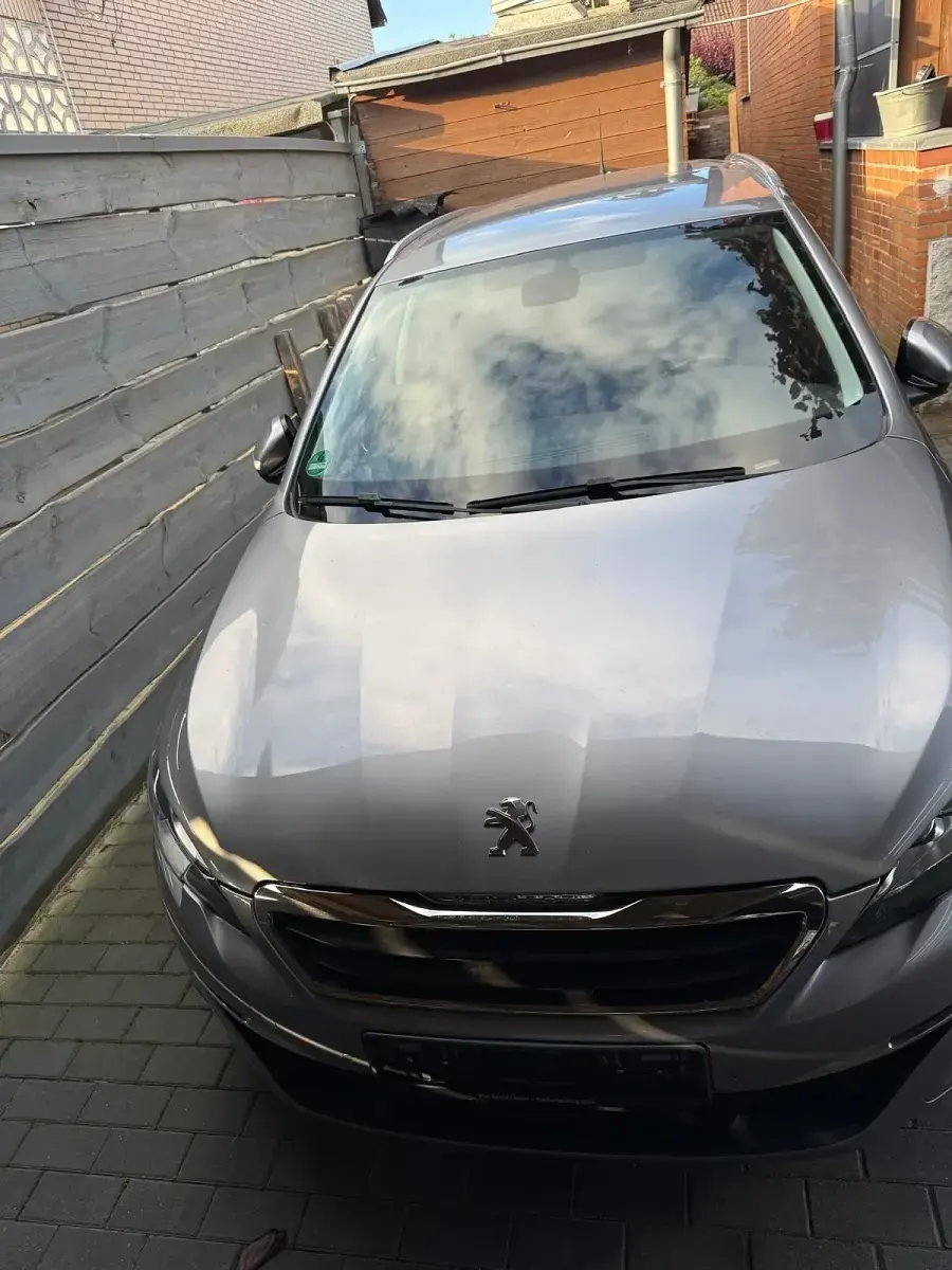 Gebraucht Peugeot 308 120 PS (88 kW) 2017 Silber Kombi