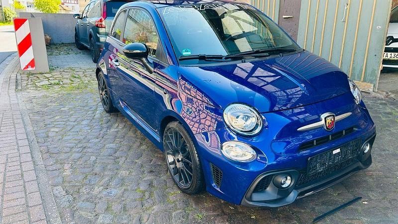 Usata Abarth 595 165 CV (121 kW) 2022 Blu Utilitaria