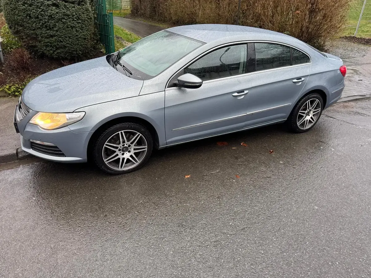 Second-hand VW Passat 160 CP (117 kW) 2010 Berlinǎ