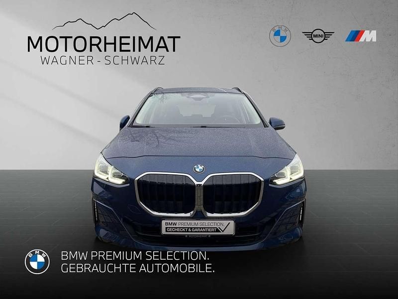 Gebraucht BMW 220 Active Tourer 170 PS (125 kW) 2024 Phytonicblau metallic Van / Kleinbus