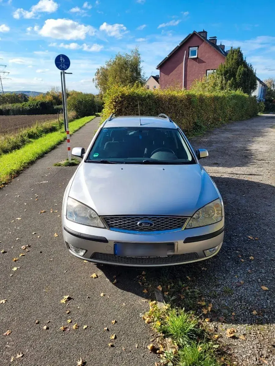 Używany Ford Mondeo 125 KM (91 kW) 2006 Srebrny Kombi