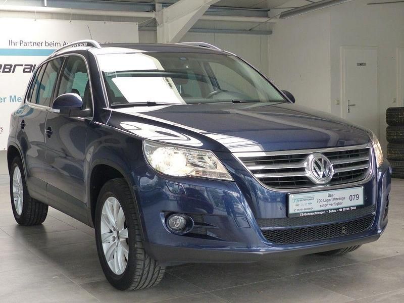 Blau Gebraucht 2011 VW Tiguan Team SUV | 12.790 € (Etwas zu teuer) - Bild 1/4