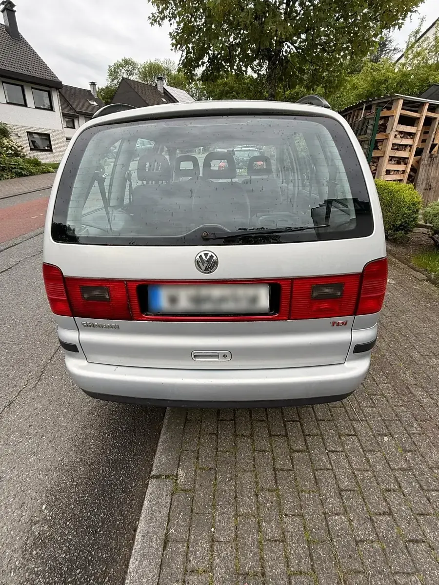 Gebraucht VW Sharan 130 PS (95 kW) 2003 Silber Van / Kleinbus