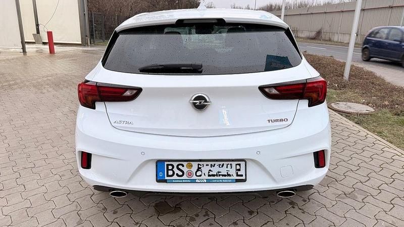 Gebraucht Opel Astra Ultimate 200 PS (147 kW) 2017 Weiß Limousine
