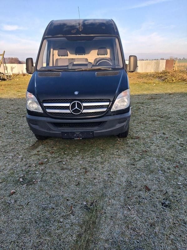 Gebraucht Mercedes Sprinter 163 PS (119 kW) 2011 Schwarz Van