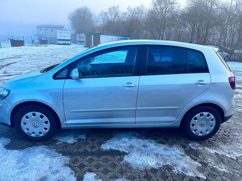 Silber Gebraucht 2005 VW Golf Limousine | 4.000 € (Fairer Preis) - Bild 1/4