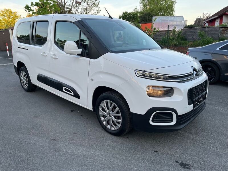 Weiß Gebraucht 2021 Citroën Berlingo Feel Van / Kleinbus | 12.500 € (Fairer Preis) - Bild 1/4
