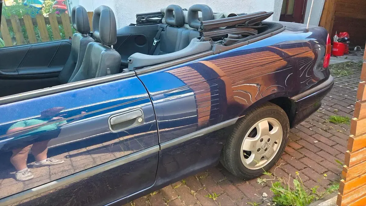 Gebraucht Opel Astra Cabriolet 75 PS (55 kW) 1998 Blau Cabrio