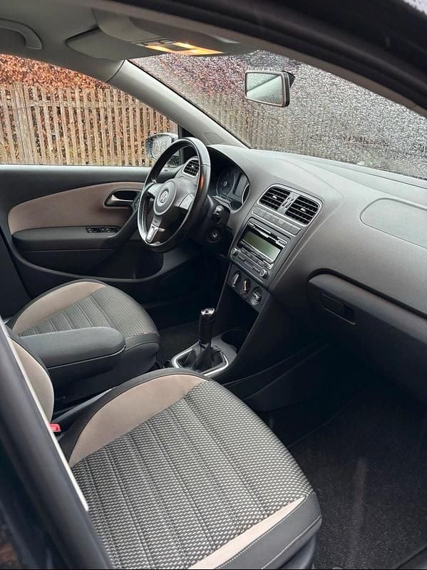 Gebraucht VW Polo Cross 70 PS (51 kW) 2011 Schwarz Kleinwagen