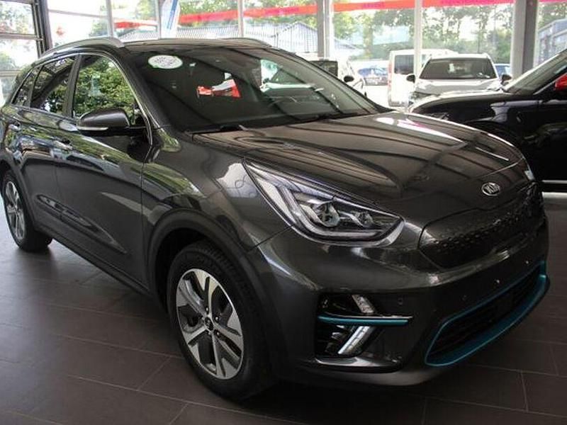 Grau Gebraucht 2021 Kia e-Niro 3 SUV | 23.990 € (Fairer Preis) - Bild 1/4