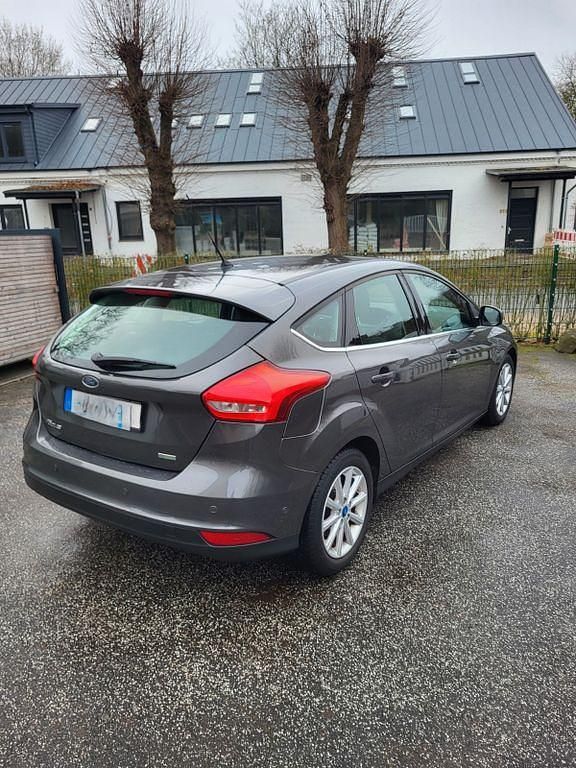 Gebraucht Ford Focus Titanium 101 PS (74 kW) 2015 Grau Limousine