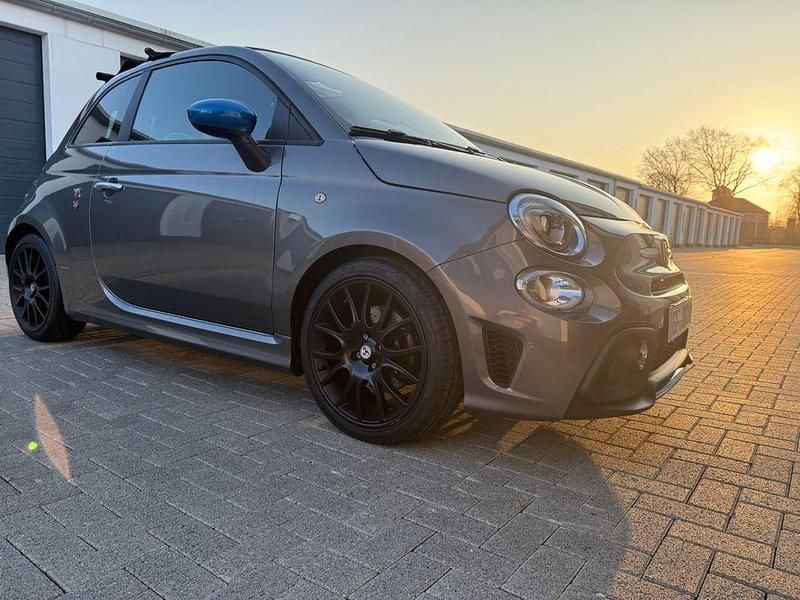 Gebraucht Abarth 595C 165 PS (121 kW) 2022 Grau Cabrio