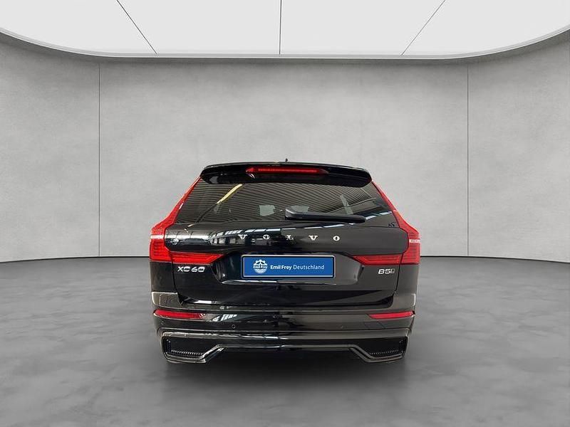 Gebraucht Volvo XC60 Plus 250 PS (183 kW) 2024 Schwarz SUV