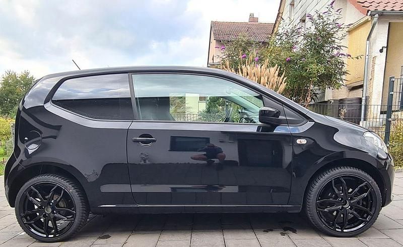 Gebraucht VW up! 68 PS (50 kW) 2014 Schwarz Kleinwagen