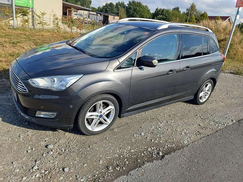 Grau Gebraucht 2019 Ford Grand C-Max Titanium Van / Kleinbus | 13.900 € (Fairer Preis) - Bild 1/4