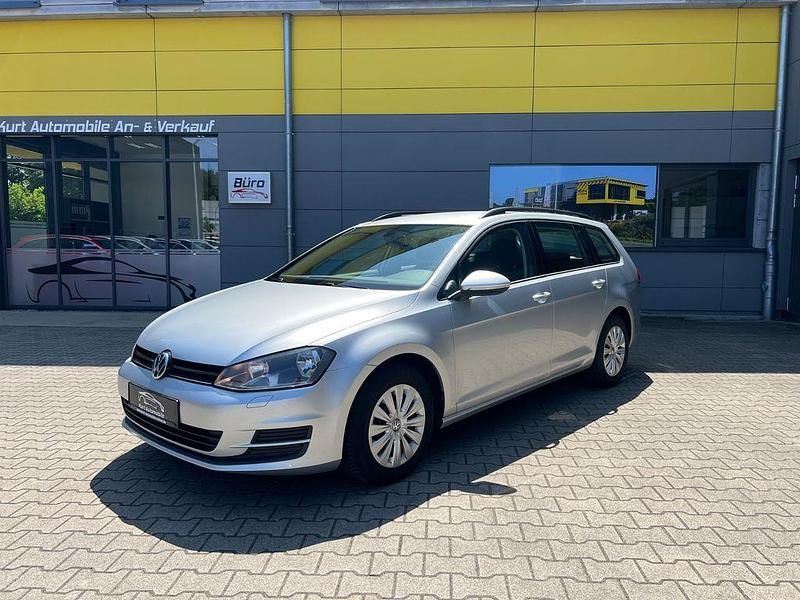 Silber Gebraucht 2014 VW Golf VII Trendline Kombi | 8.990 € (Etwas zu teuer) - Bild 1/4