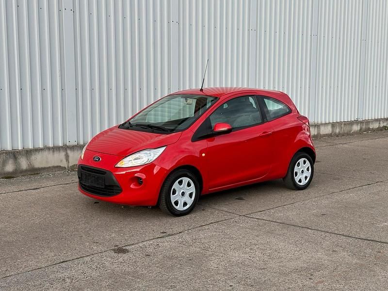 Gebraucht Ford Ka 69 PS (50 kW) 2014 Rot Kleinwagen