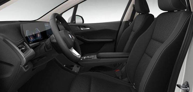 Gebraucht BMW 220 Active Tourer Luxury Line 163 PS (119 kW) 2025 Weiß Van / Kleinbus