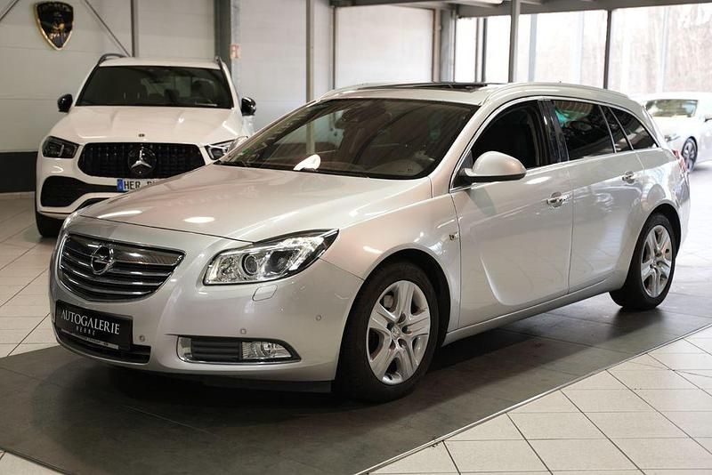 Gebraucht Opel Insignia Innovation 160 PS (117 kW) 2011 Silber Kombi