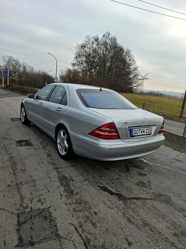 Gebraucht Mercedes S500 306 PS (225 kW) 2001 Silber Limousine