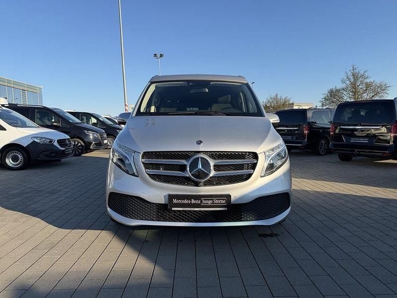 Gebraucht Mercedes V300 237 PS (174 kW) 2021 Brillantsilber Van / Kleinbus