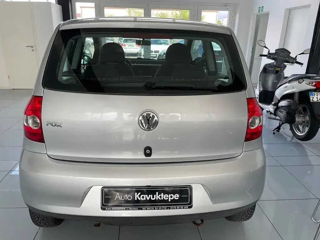 Gebraucht VW Fox 60 PS (44 kW) 2006 Silber Kleinwagen