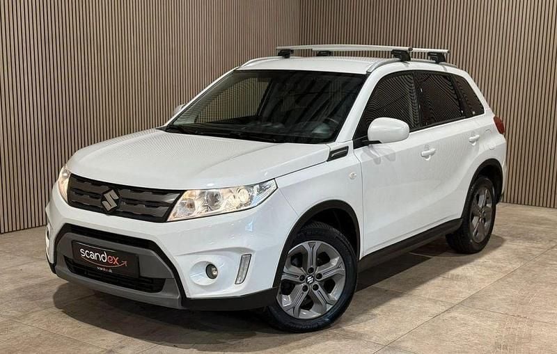 Second-hand Suzuki Vitara 120 CP (88 kW) 2017 Alb SUV