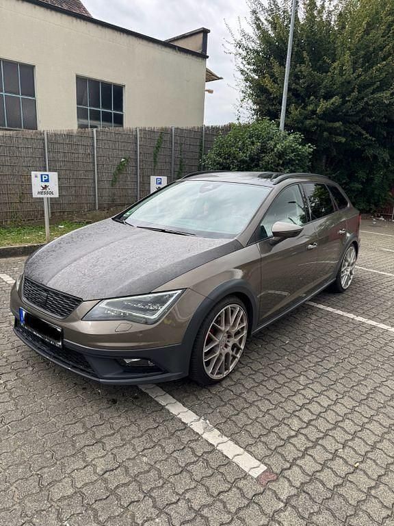 Gebraucht 2016 Seat Leon X-Perience Kombi | 11.500 € (Fairer Preis) - Bild 1/4