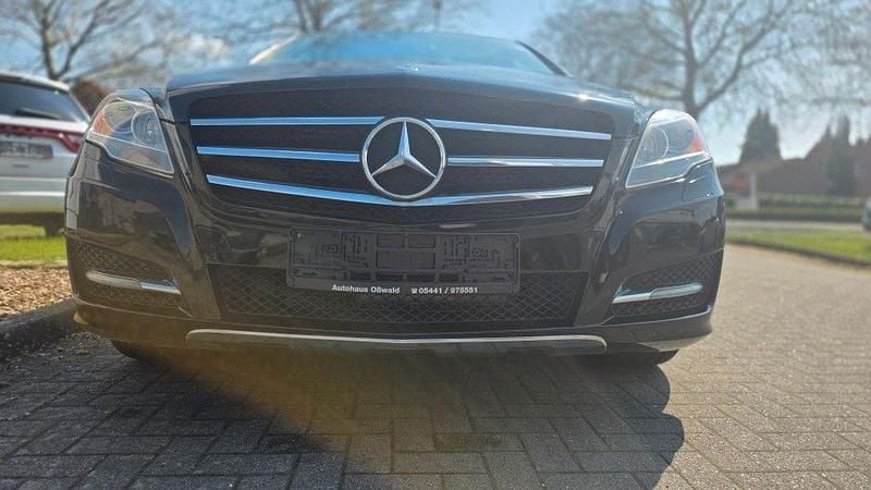 Gebraucht Mercedes R350 211 PS (155 kW) 2012 Schwarz Van / Kleinbus