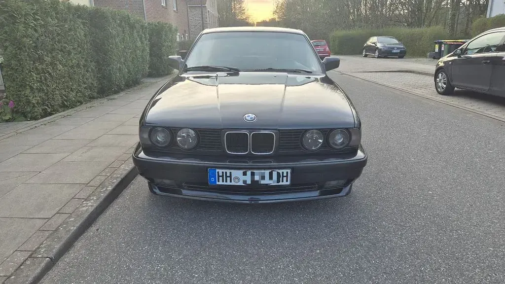 Gebraucht BMW 535 Sport Line 211 PS (155 kW) 1990 Schwarz Limousine