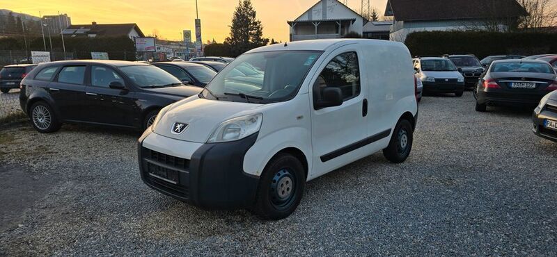 Weiß Gebraucht 2011 Peugeot Bipper Van / Kleinbus | 3.500 € (Fairer Preis) - Bild 1/4