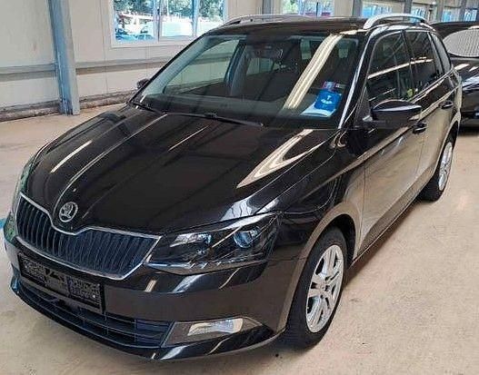 Schwarz Gebraucht 2015 Skoda Fabia Kombi | 6.700 € (Guter Preis) - Bild 1/4