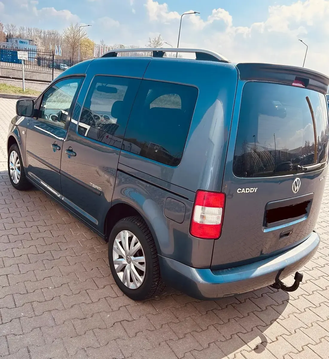 Gebraucht VW Caddy 105 PS (77 kW) 2010 Schwarz Van / Kleinbus