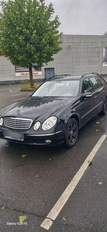 Schwarz Gebraucht 2005 Mercedes 280 Kombi | 5.950 € (Teuer) - Bild 1/4
