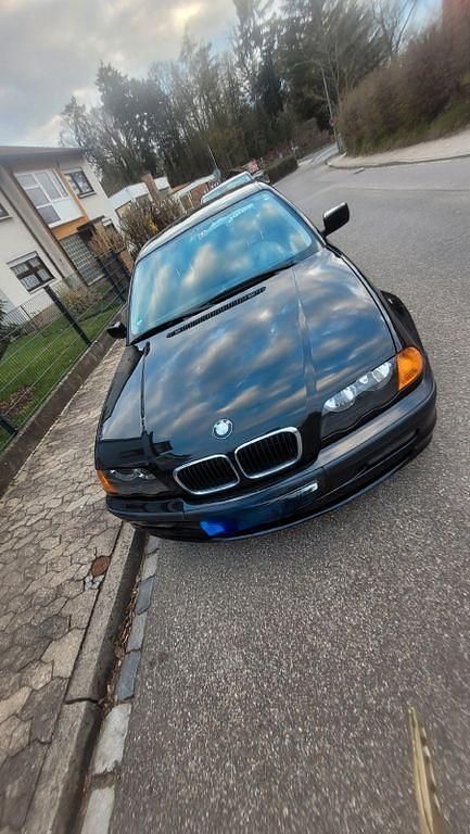 Gebraucht BMW 318 116 PS (85 kW) 2002 Schwarz Limousine
