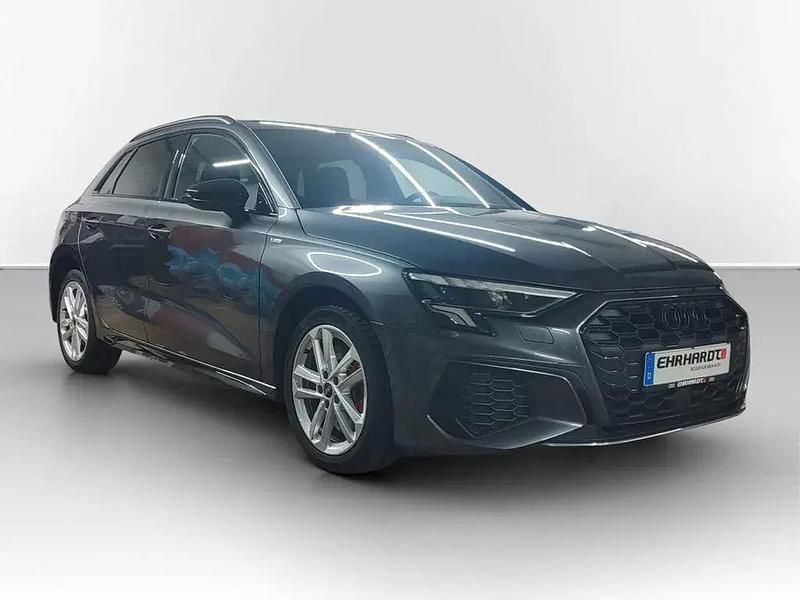Gebraucht Audi A3 S-Line 180 PS (132 kW) 2022 Grau Limousine