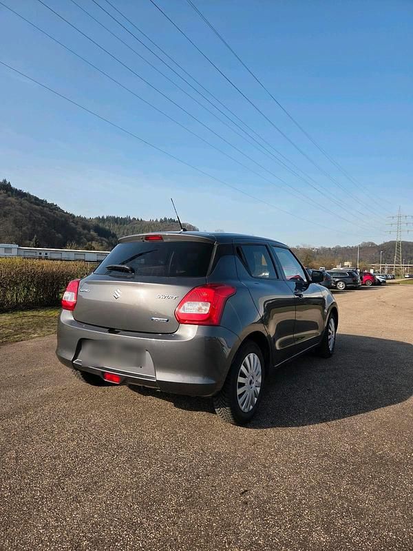 Gebraucht Suzuki Swift 90 PS (66 kW) 2020 Grau Kleinwagen
