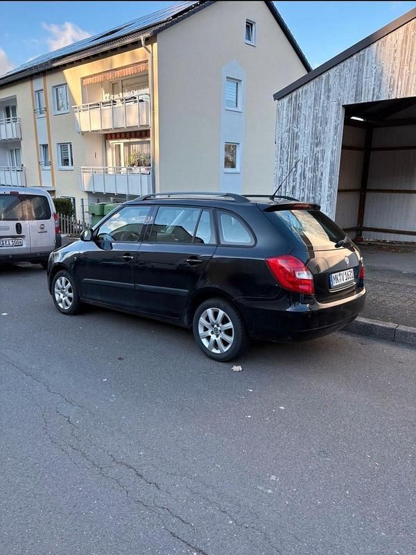 Gebraucht Skoda Fabia 60 PS (44 kW) 2010 Schwarz Kombi