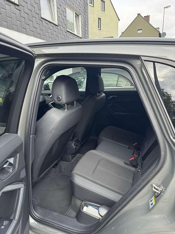 Grau Gebraucht 2019 Audi Q3 S-Line SUV | 23.500 € (Guter Preis) - Bild 1/4