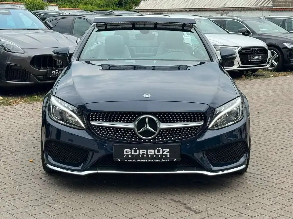 Gebraucht Mercedes C180 AMG line 156 PS (114 kW) 2018 Cavansitblau Cabrio