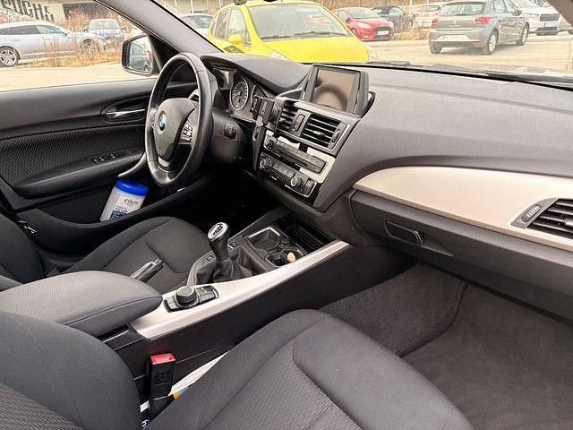 Gebraucht BMW 116 Advantage 109 PS (80 kW) 2016 Schwarz Kleinwagen